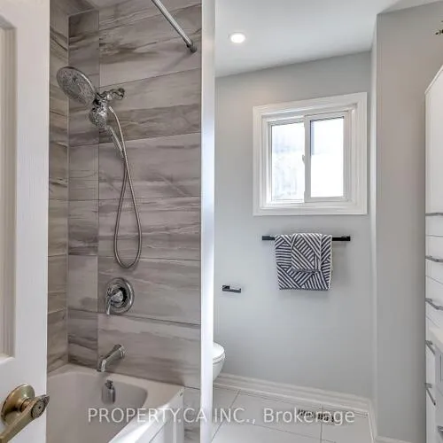 Premium freehold home for sale: 235, Brownridge, Brownridge, Vaughan