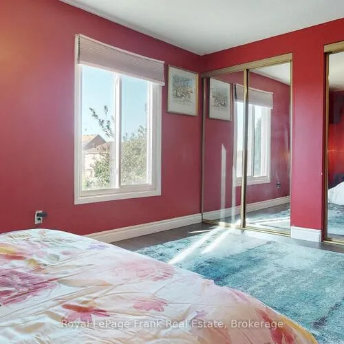 Premium freehold home for sale: 22, Peachtree, Glen Shields, Vaughan