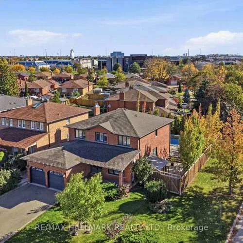 Premium freehold home for sale: 414, Belview, East Woodbridge, Vaughan